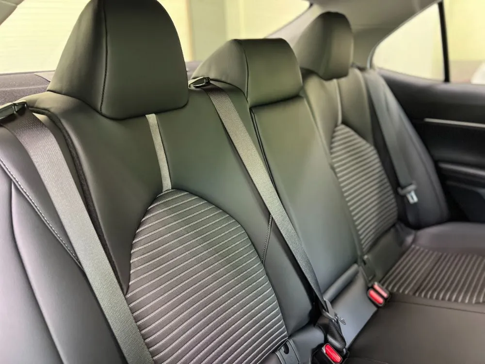 2022 Toyota Camry SE FWD Celestial Silver 16